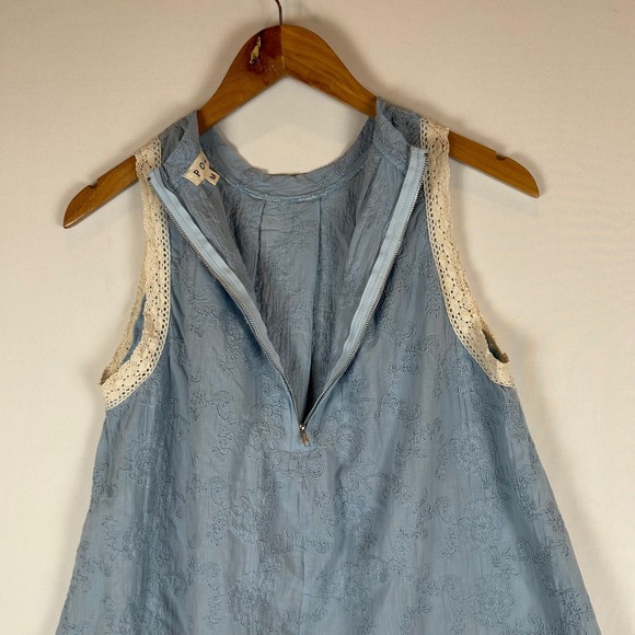 POL Blue Cream Lace Trim Sleeveless Mock Neck Peplum Top Womens Size M - Picture 10 of 11